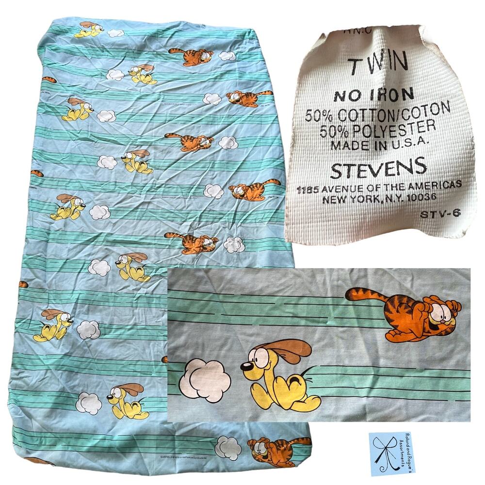 Garfield 1978 Garfield and Odie Fabric Fitted Sheet Sz Twin